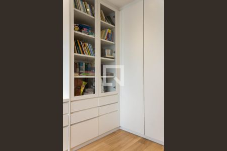 Apartamento à venda com 237m², 4 quartos e 4 vagasSuíte 4