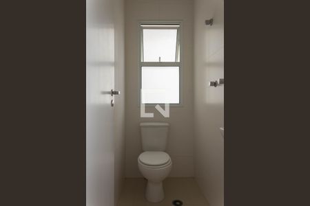 Apartamento à venda com 237m², 4 quartos e 4 vagasBanheiro de Serviço