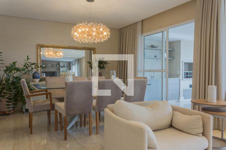 Apartamento à venda com 237m², 4 quartos e 4 vagasSala