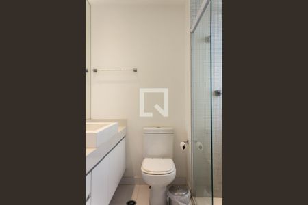 Apartamento à venda com 237m², 4 quartos e 4 vagasBanheiro da Suíte 2