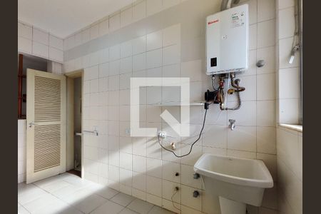 Apartamento à venda com 122m², 3 quartos e 2 vagas Apartamento à venda com 122m², 3 quartos e 2 vagasÁrea de Serviço