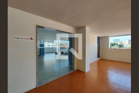 Apartamento à venda com 122m², 3 quartos e 2 vagas Apartamento à venda com 122m², 3 quartos e 2 vagasÁrea comum - Salão de festas