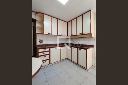 Apartamento à venda com 122m², 3 quartos e 2 vagas Apartamento à venda com 122m², 3 quartos e 2 vagasCozinha