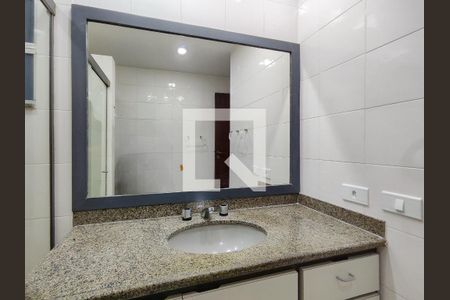 Apartamento à venda com 122m², 3 quartos e 2 vagas Apartamento à venda com 122m², 3 quartos e 2 vagasBanheiro da Suíte