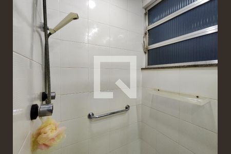 Apartamento à venda com 122m², 3 quartos e 2 vagas Apartamento à venda com 122m², 3 quartos e 2 vagasBanheiro da Suíte