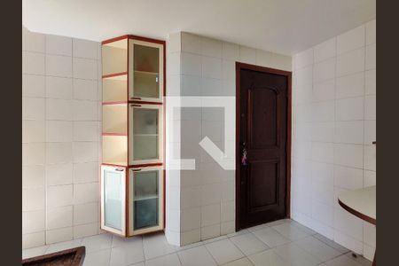 Apartamento à venda com 122m², 3 quartos e 2 vagas Apartamento à venda com 122m², 3 quartos e 2 vagasCozinha
