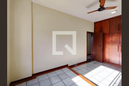 Apartamento à venda com 122m², 3 quartos e 2 vagas Apartamento à venda com 122m², 3 quartos e 2 vagasQuarto 1