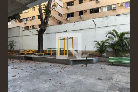 Apartamento à venda com 122m², 3 quartos e 2 vagas Apartamento à venda com 122m², 3 quartos e 2 vagasÁrea comum - Playground