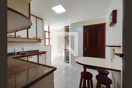 Apartamento à venda com 122m², 3 quartos e 2 vagas Apartamento à venda com 122m², 3 quartos e 2 vagasCozinha