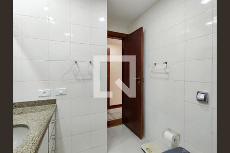 Apartamento à venda com 122m², 3 quartos e 2 vagas Apartamento à venda com 122m², 3 quartos e 2 vagasBanheiro da Suíte