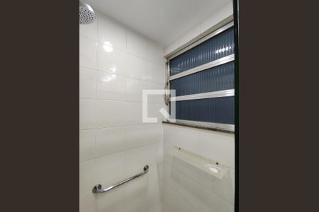 Apartamento à venda com 122m², 3 quartos e 2 vagas Apartamento à venda com 122m², 3 quartos e 2 vagasBanheiro da Suíte