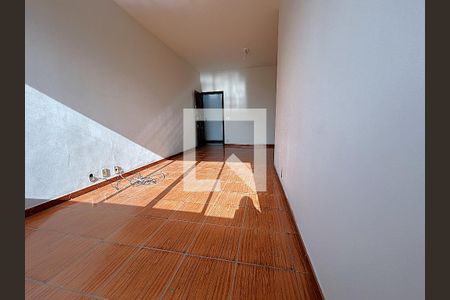 Apartamento para alugar com 73m², 3 quartos e 1 vagaSala