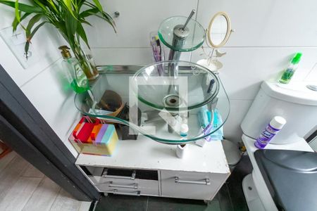 Apartamento à venda com 66m², 2 quartos e 1 vaga Apartamento à venda com 66m², 2 quartos e 1 vagaBanheiro