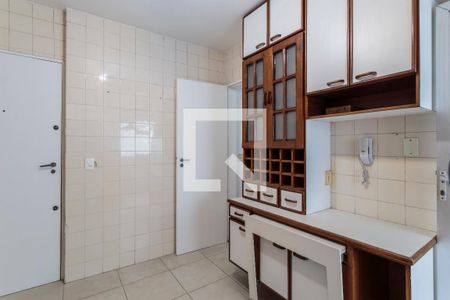 Apartamento à venda com 95m², 3 quartos e 2 vagas Apartamento à venda com 95m², 3 quartos e 2 vagasCozinha