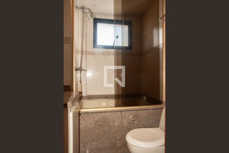 Apartamento à venda com 104m², 3 quartos e 2 vagasBanheiro da Suíte