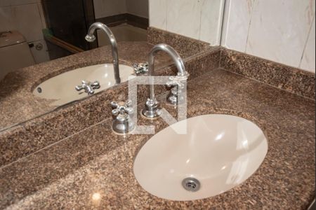 Apartamento à venda com 104m², 3 quartos e 2 vagasBanheiro da Suíte