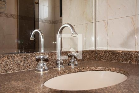 Apartamento à venda com 104m², 3 quartos e 2 vagasBanheiro da Suíte