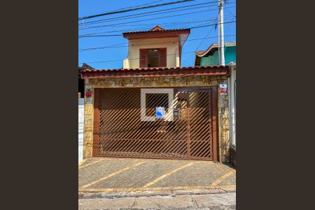 Fachada de casa à venda com 5 quartos, 220m² em Jardim Santo Elias, São Paulo