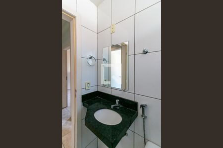 Apartamento à venda com 73m², 3 quartos e 2 vagasBanheiro 