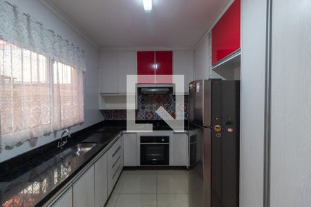 Casa para alugar com 62m², 2 quartos e 2 vagasCozinha