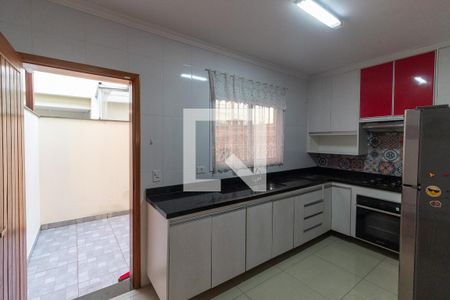 Casa para alugar com 62m², 2 quartos e 2 vagasCozinha