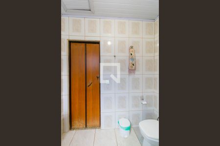 Casa à venda com 126m², 2 quartos e 2 vagasBanheiro 2