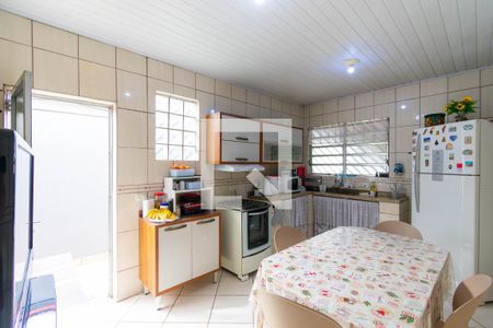 Casa à venda com 126m², 2 quartos e 2 vagasCozinha