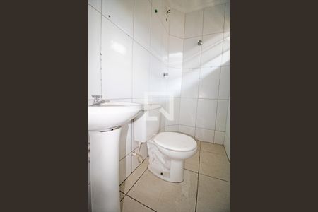 Banheiro de apartamento à venda com 2 quartos, 48m² em Vila Nivi, São Paulo