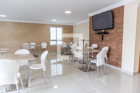 Apartamento à venda com 55m², 2 quartos e 1 vaga Apartamento à venda com 55m², 2 quartos e 1 vagaÁrea comum - Salão de festas