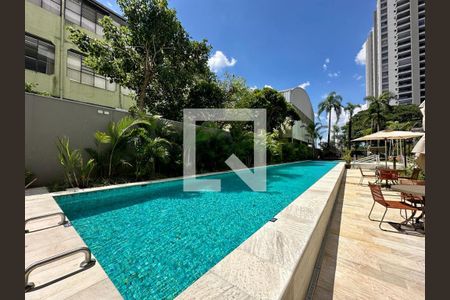 Studio para alugar com 40m², 1 quarto e 1 vaga Studio para alugar com 40m², 1 quarto e 1 vagaÁrea Comum - Piscina