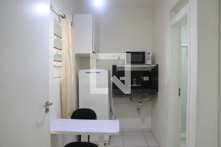 Cozinha de kitnet/studio para alugar com 0 quarto, 20m² em Vila Clementino, São Paulo