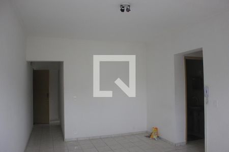 Sala de apartamento para alugar com 3 quartos, 70m² em Jardim Vila Galvao, Guarulhos