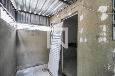 Casa para alugar com 70m², 2 quartos e 1 vagaÁrea de Serviço