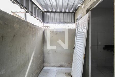 Casa para alugar com 70m², 2 quartos e 1 vagaÁrea de Serviço