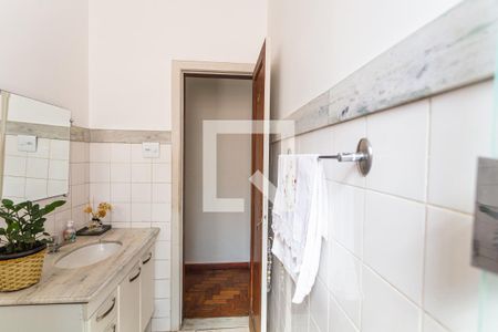 Apartamento à venda com 71m², 3 quartos e 1 vaga Apartamento à venda com 71m², 3 quartos e 1 vagaBanheiro Social