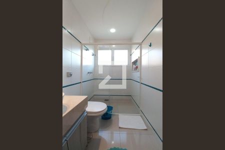 Casa de condomínio à venda com 450m², 4 quartos e 4 vagasBanheiro da Suíte 3