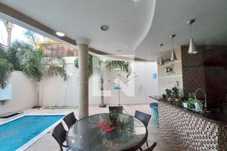 Casa de condomínio à venda com 450m², 4 quartos e 4 vagasVista da Cozinha 