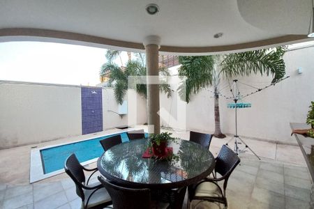 Casa de condomínio à venda com 450m², 4 quartos e 4 vagasÁrea comum - Piscina