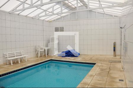 Apartamento à venda com 60m², 3 quartos e 1 vaga Apartamento à venda com 60m², 3 quartos e 1 vagaÁrea comum - Piscina