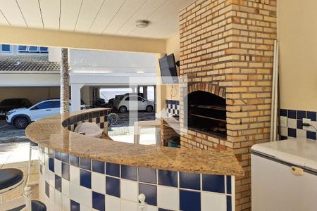 Apartamento à venda com 167m², 4 quartos e 2 vagas Apartamento à venda com 167m², 4 quartos e 2 vagasÁrea comum - Churrasqueira