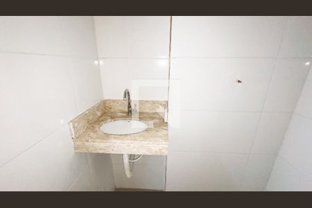 Casa de condomínio à venda com 53m², 2 quartos e 1 vagaBanheiro