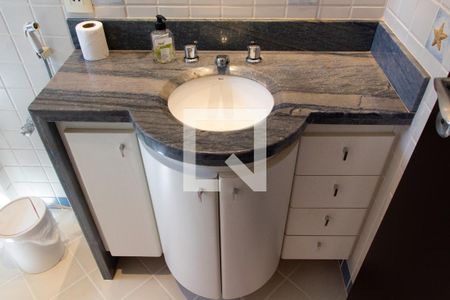 Casa de condomínio à venda com 704m², 4 quartos e 4 vagasBANHEIRO DA SUITE 3