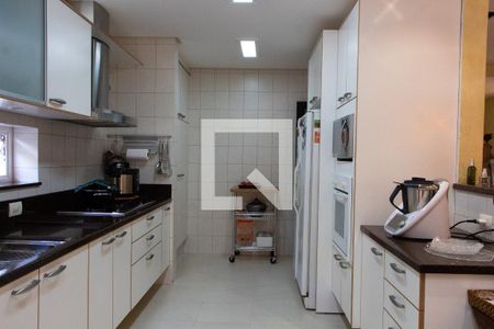 Casa de condomínio à venda com 704m², 4 quartos e 4 vagasCOZINHA