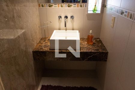 Casa de condomínio à venda com 704m², 4 quartos e 4 vagasBANHEIRO SOCIAL