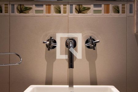 Casa de condomínio à venda com 704m², 4 quartos e 4 vagasBANHEIRO SOCIAL