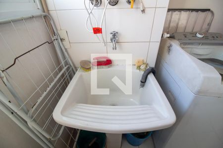 Apartamento à venda com 79m², 2 quartos e 1 vagaÁrea de Serviço