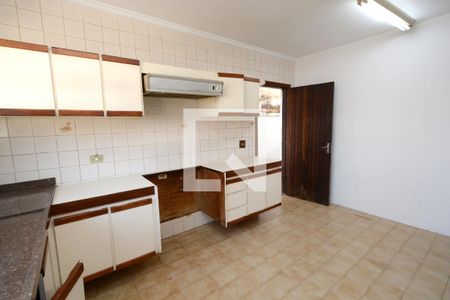 Casa para alugar com 140m², 4 quartos e 2 vagasCozinha