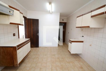 Casa para alugar com 140m², 4 quartos e 2 vagasCozinha