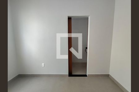 Casa à venda com 77m², 2 quartos e 1 vagaQuarto 2