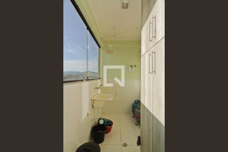 Casa à venda com 280m², 3 quartos e 3 vagas Casa à venda com 280m², 3 quartos e 3 vagasÁrea de Serviço